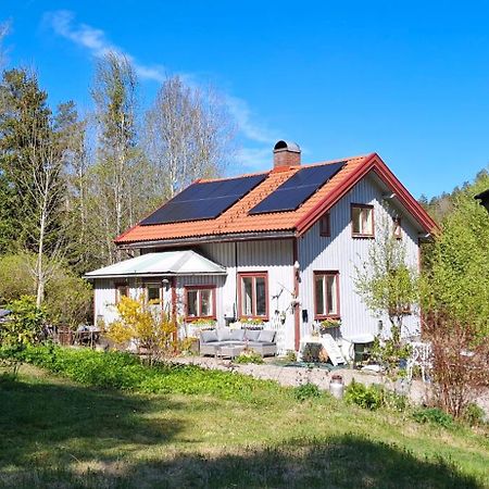 Charmigt Aeldre Hus, Laddbox 22 Kw, 5 Bil-Minuter Till Bad Stromstad Ngoại thất bức ảnh